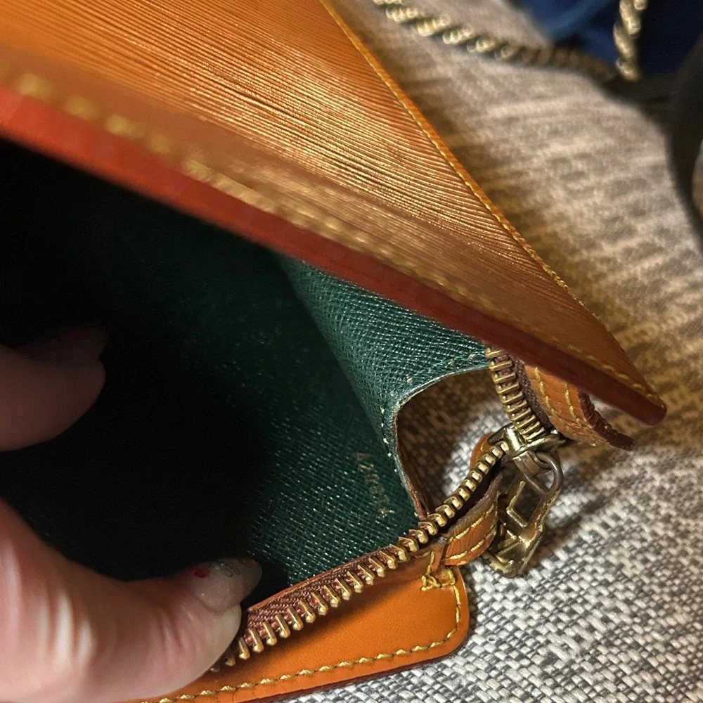 268. Louis Vuitton Epi Brown Pochette Homme